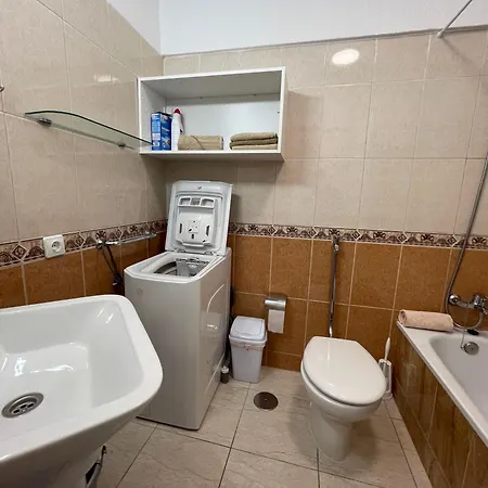 Fantastic Studio In Near Seafront 公寓 阿德耶